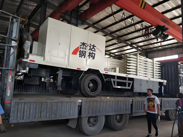 快速高效施工的關鍵：杰達鋼構914-610型拱形屋面成型設備解析